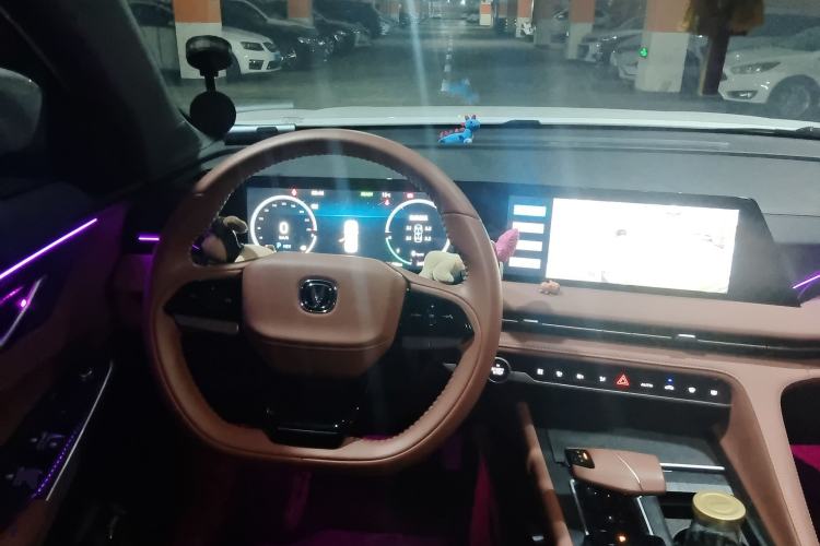 Used Changan CS75 PLUS iDD 2023 ZhiDian iDD Smart Leading Model
