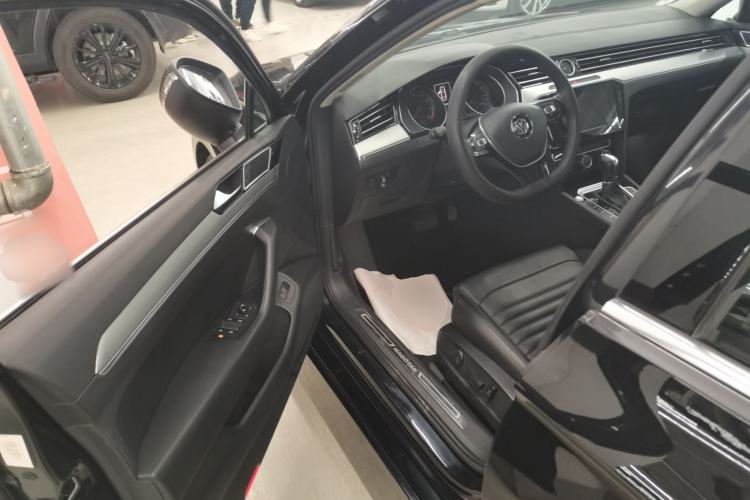 Used Volkswagen Magotan 2019 330TSI DSG Leading Edition China V Standard