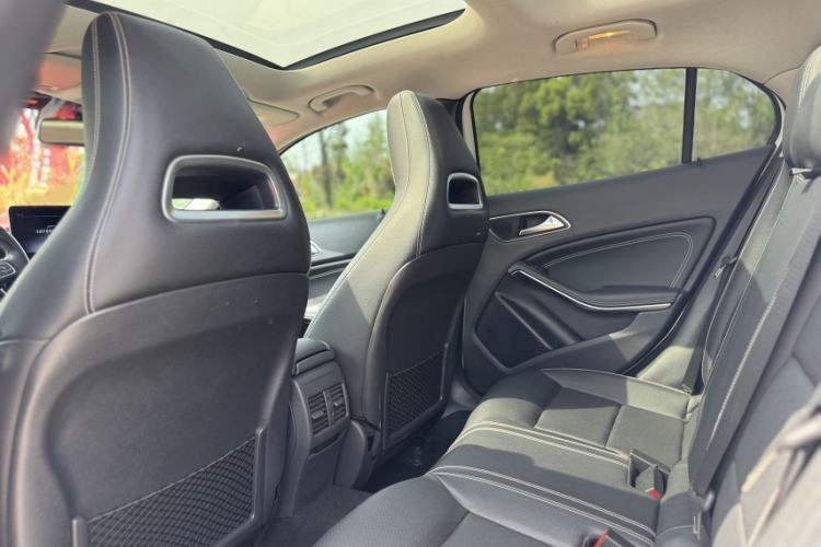 Used Mercedes-Benz GLA 2018 GLA 200 Fashion Model Interior 6