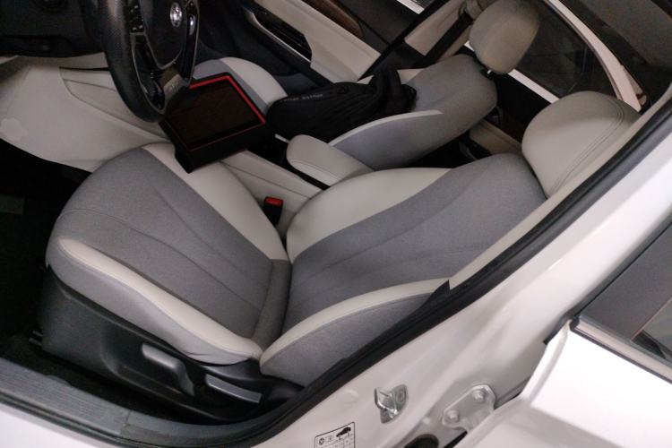 Used BAIC Beijing EU5 2018 R500 Smart Wind Edition