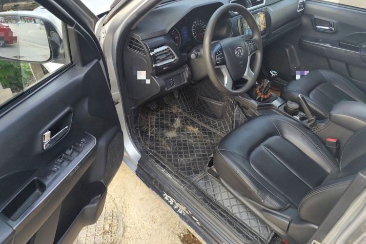 Used Great Wall Wingle 5 2017 2.0T European-spec Diesel Two-Wheel Drive Entry-Level Small Double-Cab GW4D20E