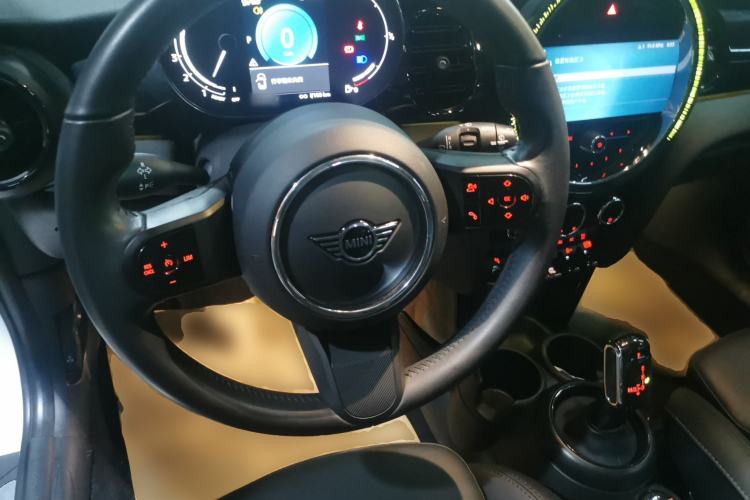 Used MINI MINI 2023 Updated 1.5T COOPER Artist