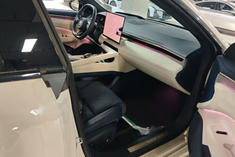 Used Zeekr 001 2025 YOU Edition 100 kWh All-Wheel Drive
