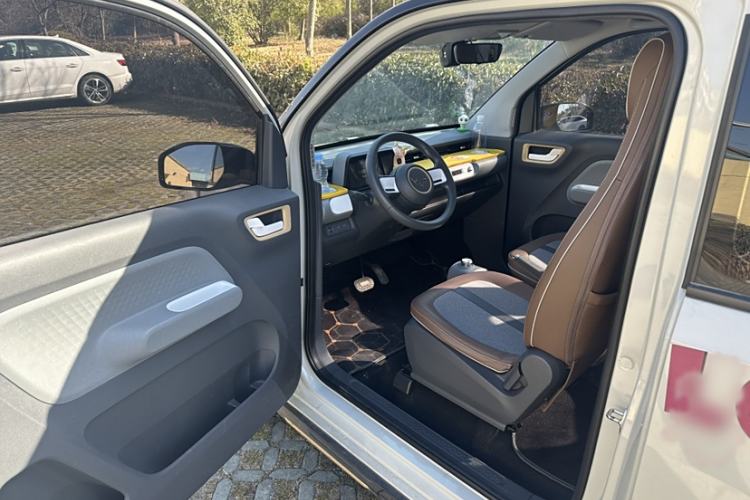 Used Wuling Hongguang MINIEV 2022 GAMEBOY 200km Play Edition with Lithium Iron Phosphate