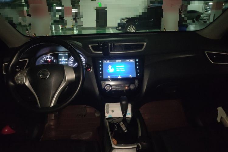 Used Nissan X-Trail 2014 2.0L CVT Comfort Edition 2WD Center Console