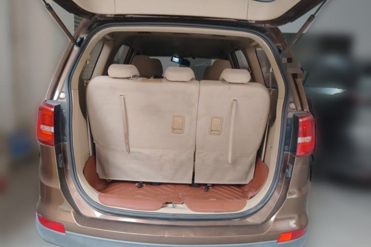 Used Baojun 730 2016 1.5L Manual Standard Version 7 Seats Trunk