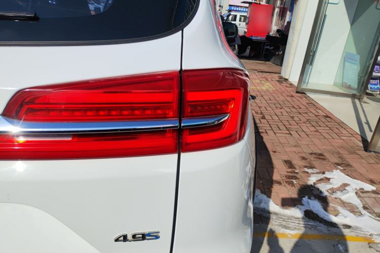 Used BYD Song New Energy 2019 Song DM 1.5TID Smart Connect Premium Model
