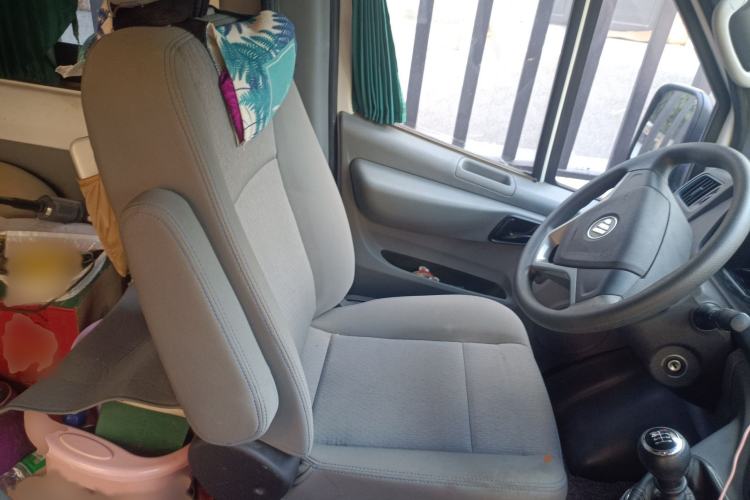 Used Foton Toano 2020 2.0T Multi-Function Short Wheelbase Mid-Roof 5/6-Seater China VI Emission Standard 4F20TC3