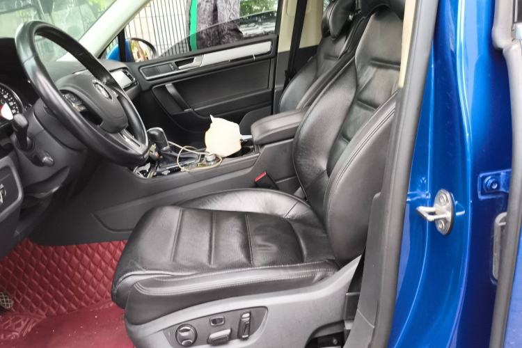 Used Volkswagen Touareg 2018 3.0 TSI Glory Collection Edition
