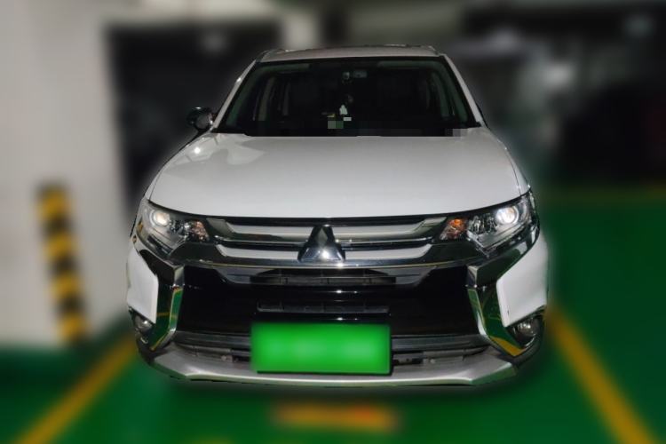 Used Mitsubishi Outlander 2018 2.0L Two-Wheel-Drive Jiale Edition 7-Seater