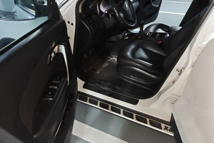 Used Bestune X80 2015 2.0L Manual Luxury Edition