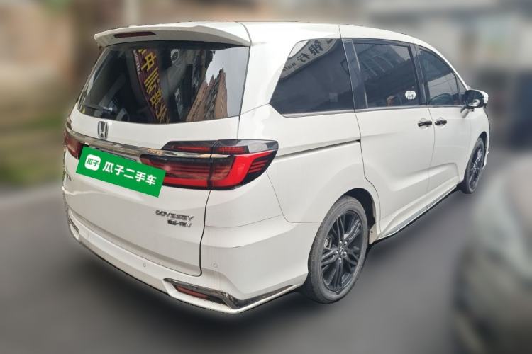 Used Honda Odyssey 2022 2.0L eHEV Sharp·Luxury Edition Rear Right 45 Deg