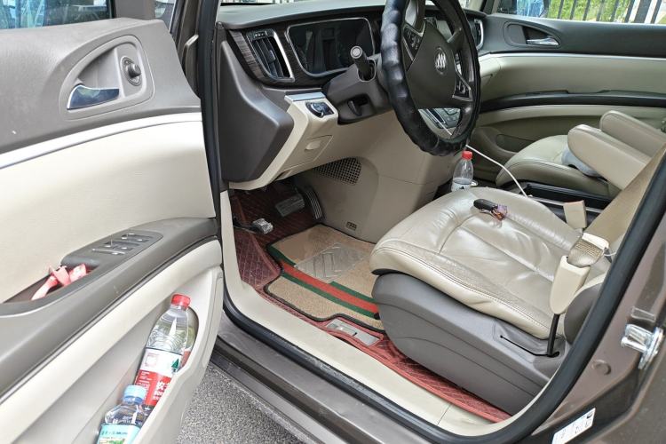 Used Buick GL8 2013 3.0L GT Luxury Business Haoya Edition
