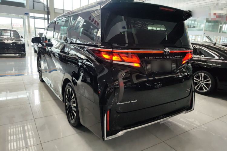 Used Toyota Vellfire 2024 Crown Dual-Engine 2.5L Supreme Executive Edition Rear Left 45 Deg