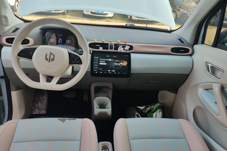 Used Leapmotor T03 2024 310 Comfort Edition Center Console