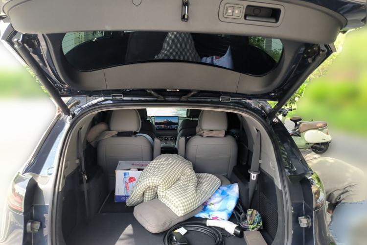 Used Denza N8 2023 Four-Wheel Drive Ultra-Hybrid Flagship Six-Seater Version