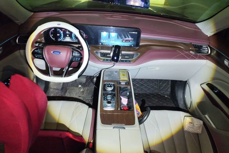 Used Ford Equator 2021 EcoBoost 225 Premier 6-Seater Center Console