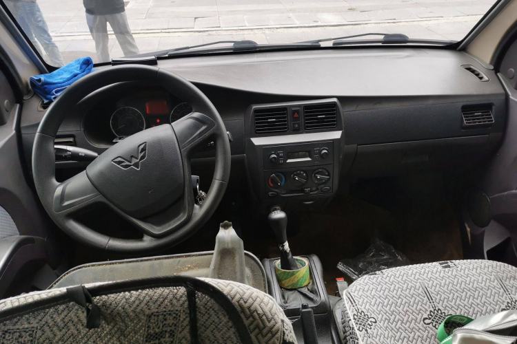 Used Wuling Rongguang 2019 1.5L Extended Basic Version
