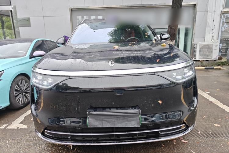 Used Hima AITO M8 2025 Extended-Range Ultra Version 53.4 kWh 5-Seater Edition Front