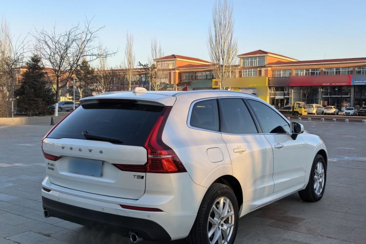 Used Volvo XC60 2019 T4 Zhiyi Edition China V Standard