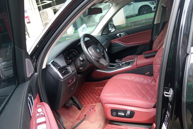 Used BMW X5 2022 Restyled xDrive 30Li Luxury Version M Sport Package