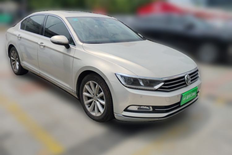 Used Volkswagen Magotan 2019 330TSI DSG Leading Edition China V Standard