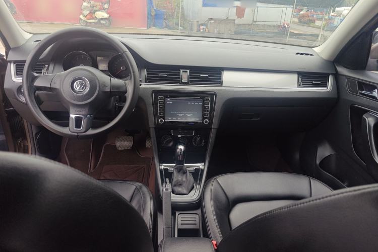 Used Volkswagen Bora 2014 1.6L Automatic Fashion Model
