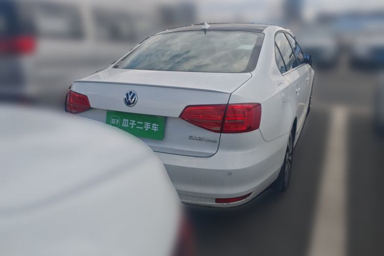 Used Volkswagen Sagitar 2015 1.6L Manual Comfort Model Rear