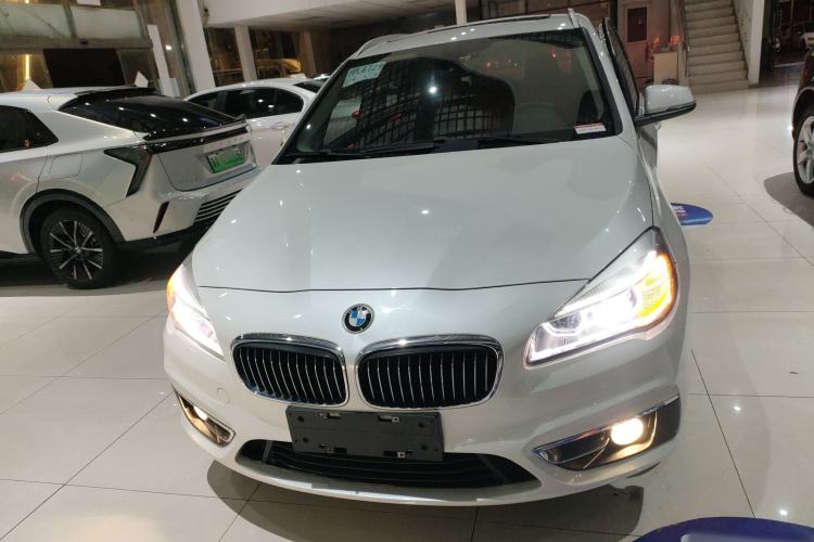 Used BMW 2 Series Active Tourer (Import) 2014 220i Luxury Design Package
