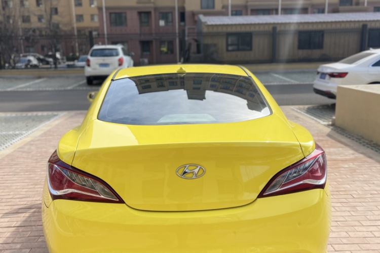 Used Hyundai Genesis Coupe 2012 2.0T Automatic Luxury Edition
