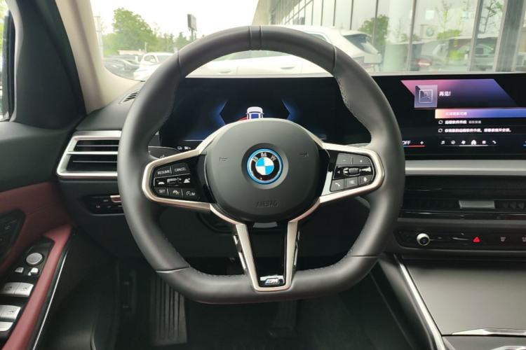 Used BMW i3 2025 eDrive 35 L
