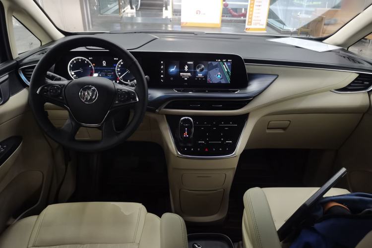 Used Buick GL8 2022 ES Land Cruiser 653T Luxury Model Center Console