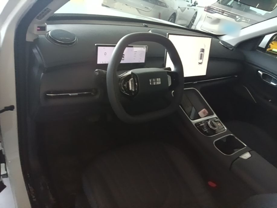 Geely Galaxy Xingjian 7 EM-i 2026 Model 135km Smart Navigation Version — снимка 12