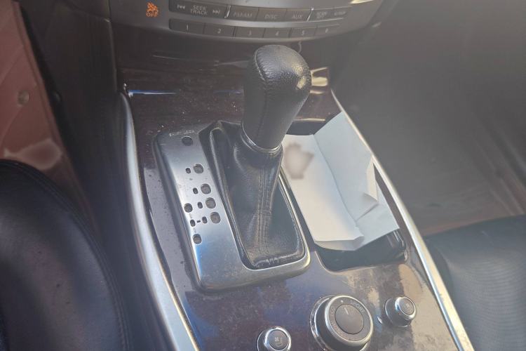 Used Infiniti M Series 2012 M25L Comfort Edition