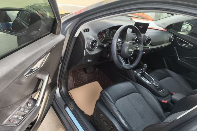 Used Audi Q2L 2020 35 TFSI Fashionable and Elegant Model
