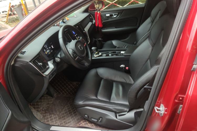 Used Volvo S60 2021 T4 Zhiyi Luxury Edition