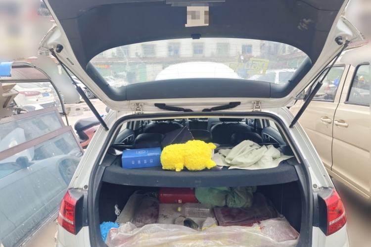 Used Volkswagen Golf 2016 1.6L Automatic Fashion Model
