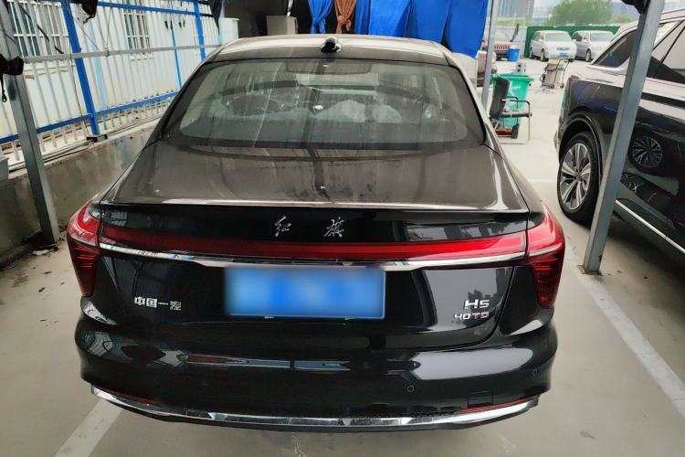Used Hongqi H5 2025 2.0T Automatic Flag Edition – 500 000 Units Commemorative Version
