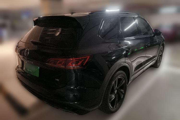 Used Volkswagen Touareg 2022 3.0 TSI Luxury Edition Black Diamond Sport Package