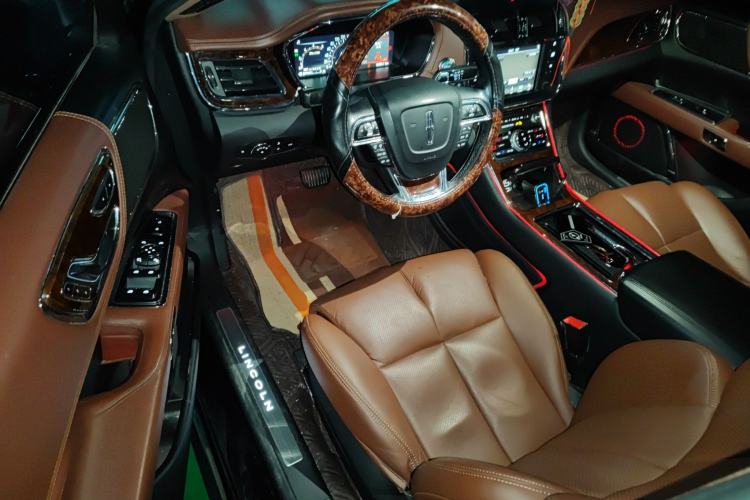 Used Lincoln Continental 2018 2.0T Two-Wheel Drive Deluxe Edition Driver Seat