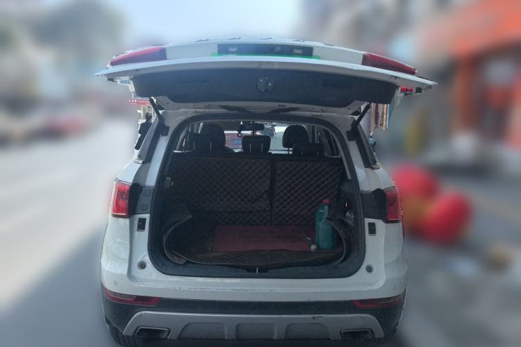 Used Haval H6 Coupe 2015 Blue-Label Facelift 2.0T Manual Two-Wheel Drive Urban Version
