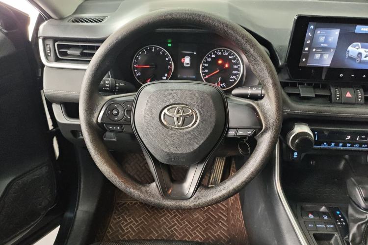 Used Toyota Wildlander 2022 2.0L CVT Two-Wheel Drive Leading Edition
