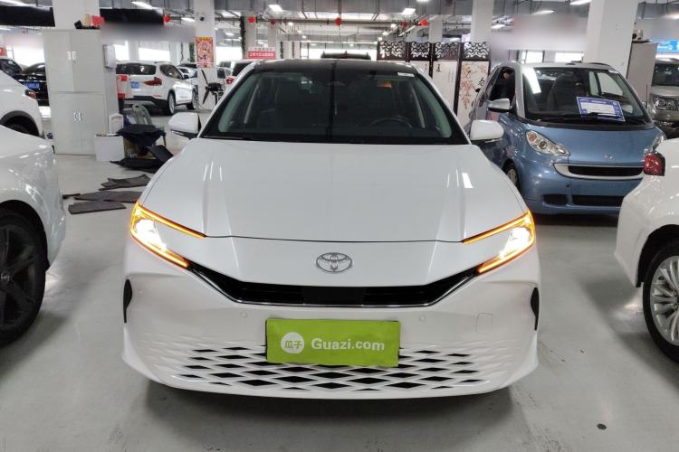 Used Toyota Camry 2024 Dual-Engine 2.5HG Prestige Edition