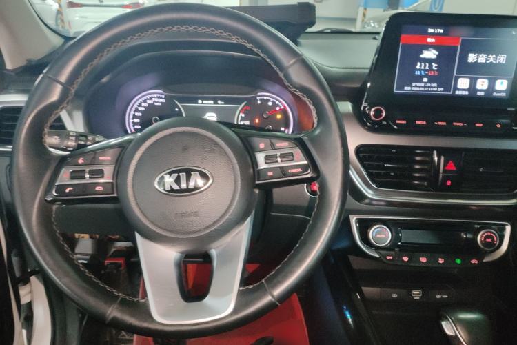 Used Kia Sportage R 2019 2.0L Automatic Smart Luxury Edition Center Console