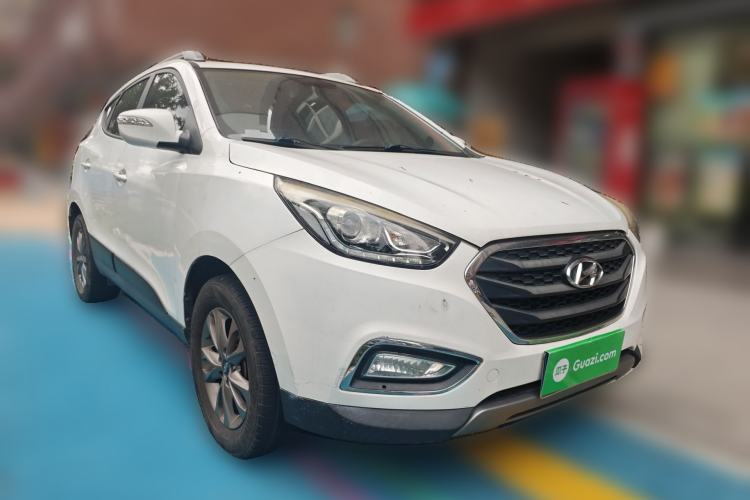 Used Hyundai ix35 2015 2.0L Automatic 2WD Comfort Edition China V Standard Front Right 45 Deg