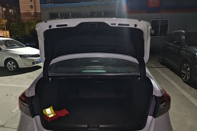 Used Honda Civic 2023 240TURBO CVT Dynamic · Center Stage Special Edition