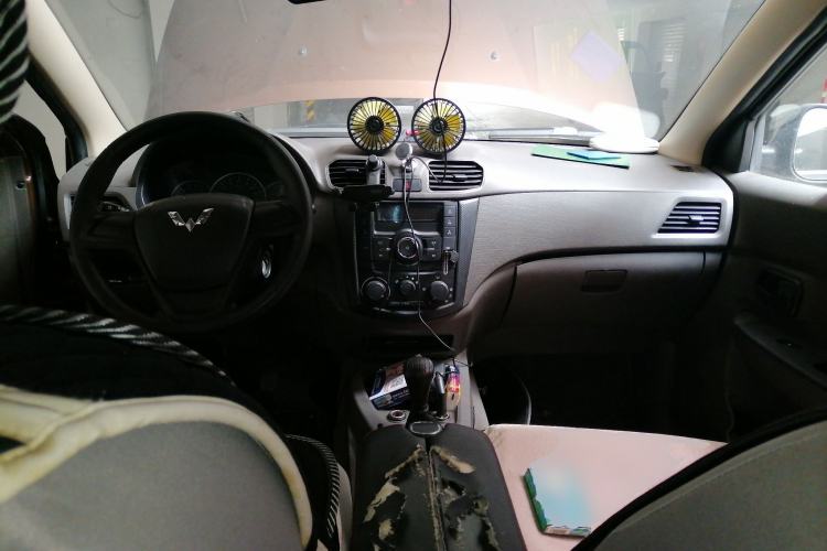 Used Wuling Hongguang 2015 1.5L S Basic Version China V Standard