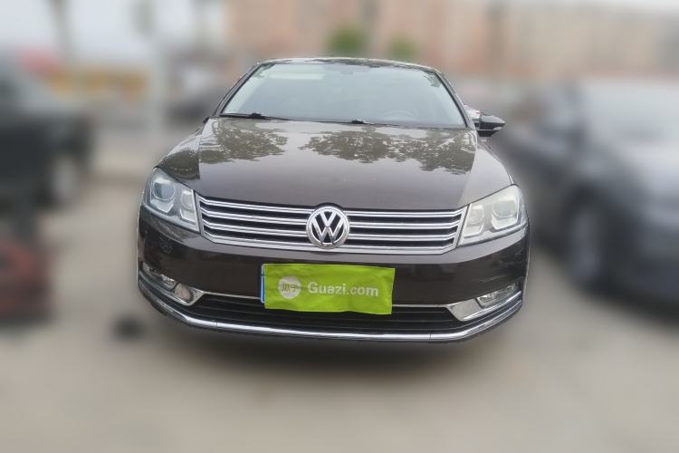 Used Volkswagen Magotan 2015 Revised Version 2.0 TSI Prestige Edition Front