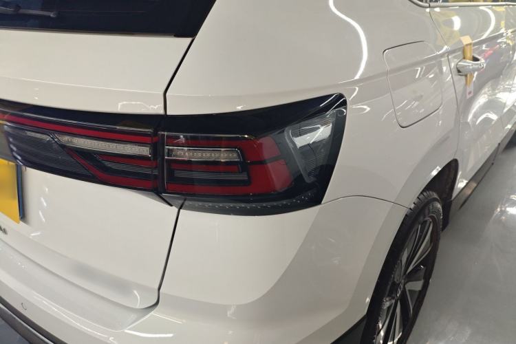 Used Volkswagen Tharu 2023 300TSI Two-Wheel-Drive Moonlight Edition