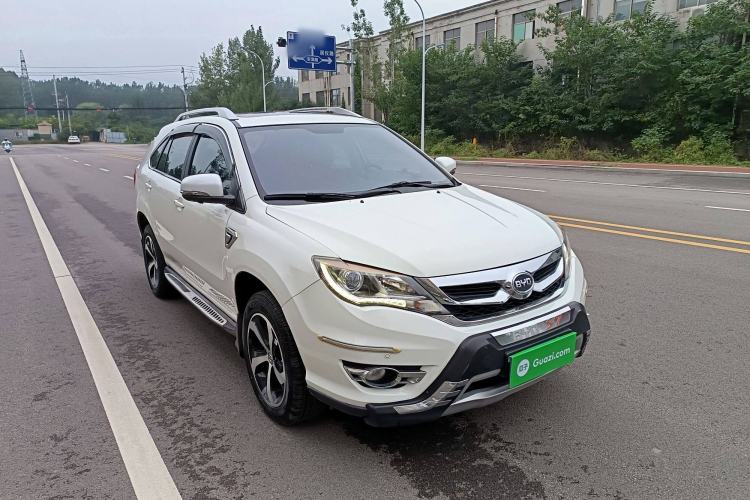 Used BYD S7 2015 2.0T Upgraded Automatic Luxury Version Exterior 2